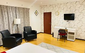 Airport Royal Guest House